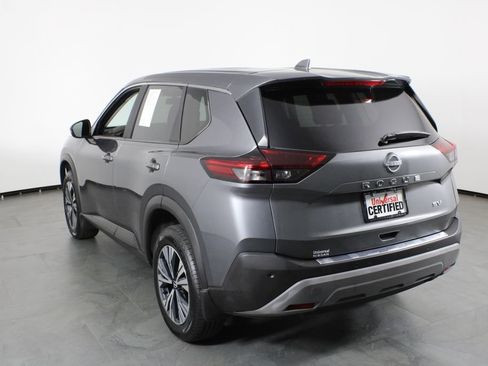 Certified 2022 Nissan Rogue SV FWD image 16