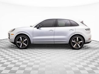 Certified 2024 Porsche Cayenne video 2