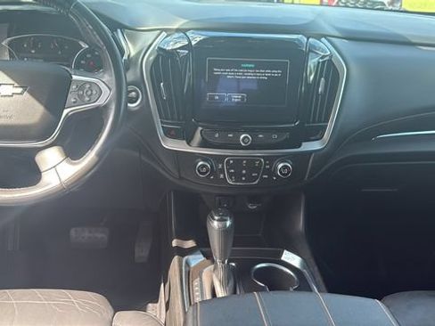 Used 2018 Chevrolet Traverse LT w/ LPO, Floor Liner Package FWD image 27