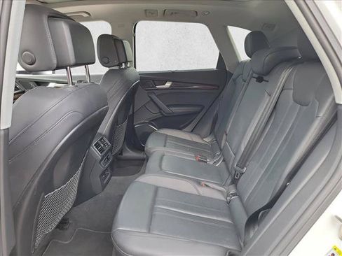 Used 2019 Audi Q5 2.0T Premium Plus w/ Premium Plus Package AWD/4WD image 11