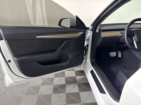 Used 2021 Tesla Model 3 Performance AWD/4WD image 5