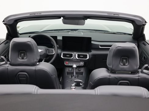 Used 2026 Ford Mustang Premium RWD image 36