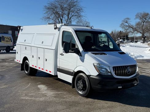 Used 2018 Mercedes-Benz Sprinter 3500 image 1