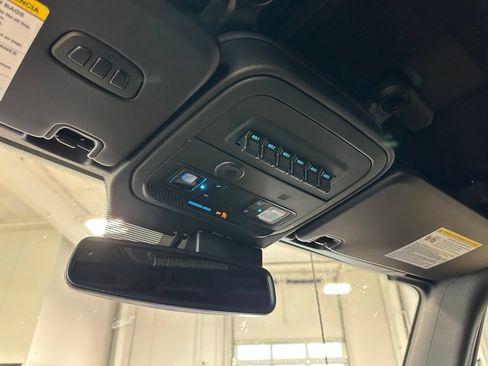 Used 2022 Ford Bronco Outer Banks w/ Sasquatch Package AWD/4WD image 34