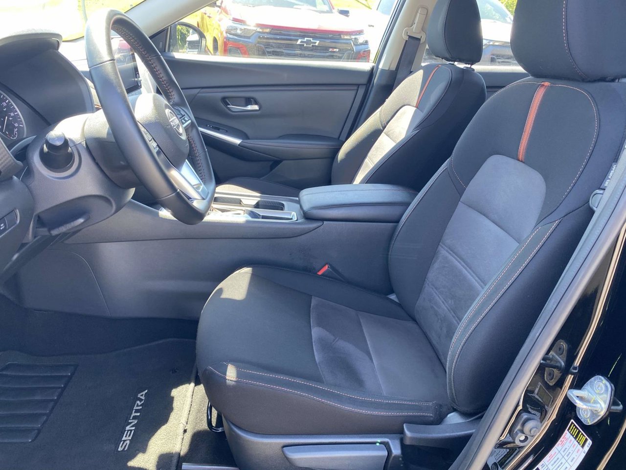 Used 2025 Nissan Sentra SR FWD image 14