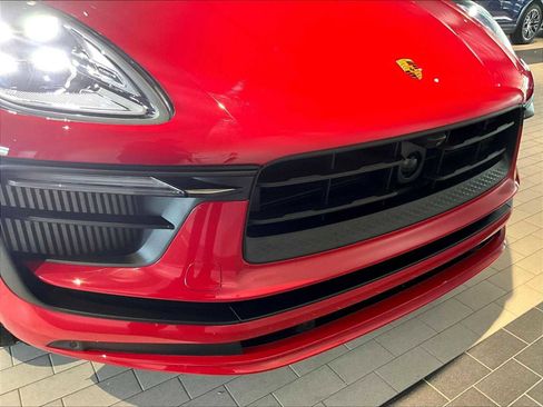 Used 2025 Porsche Macan S image 33