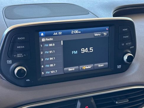 Used 2019 Hyundai Santa Fe Limited FWD image 16