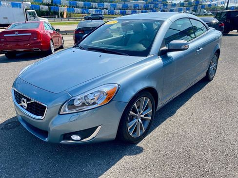Used 2013 Volvo C70 T5 FWD image 3