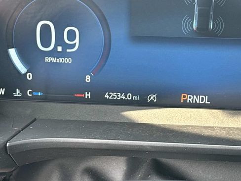 Used 2024 Ford Escape Active w/ Tech Pack #2 AWD/4WD image 11
