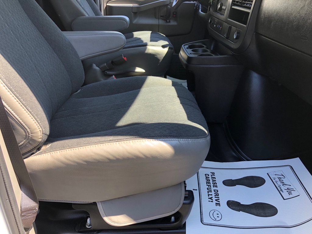 Used 2025 Chevrolet Express 2500 w/ Driver Convenience Package RWD image 24