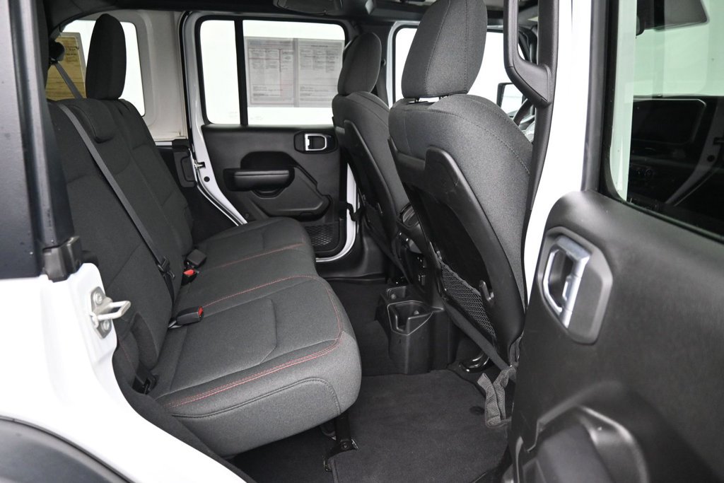 Used 2024 Jeep Wrangler Unlimited Rubicon AWD/4WD image 12