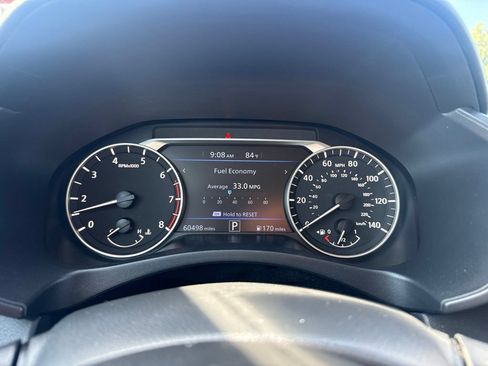 Used 2022 Nissan Altima 2.5 SR FWD image 10