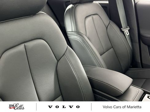 New 2026 Volvo XC40 B4 Plus w/ Climate Package image 24