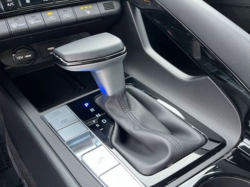 Used 2025 Hyundai Elantra Limited image 45