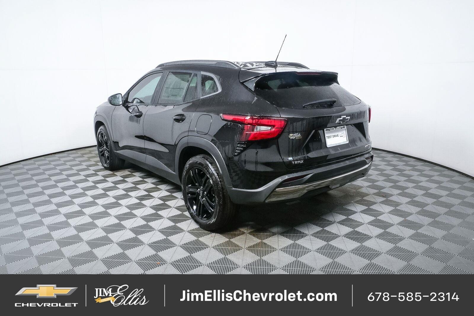Used 2026 Chevrolet Trax ACTIV w/ Sunroof Package FWD image 28