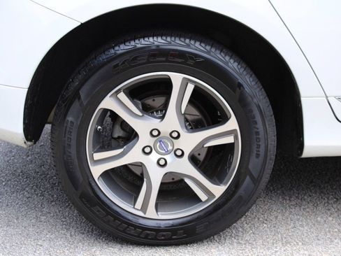 Used 2015 Volvo XC60 T6 Platinum AWD/4WD image 36