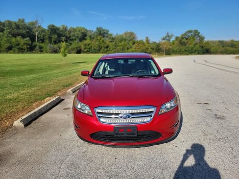 Used 2012 Ford Taurus SEL image 4