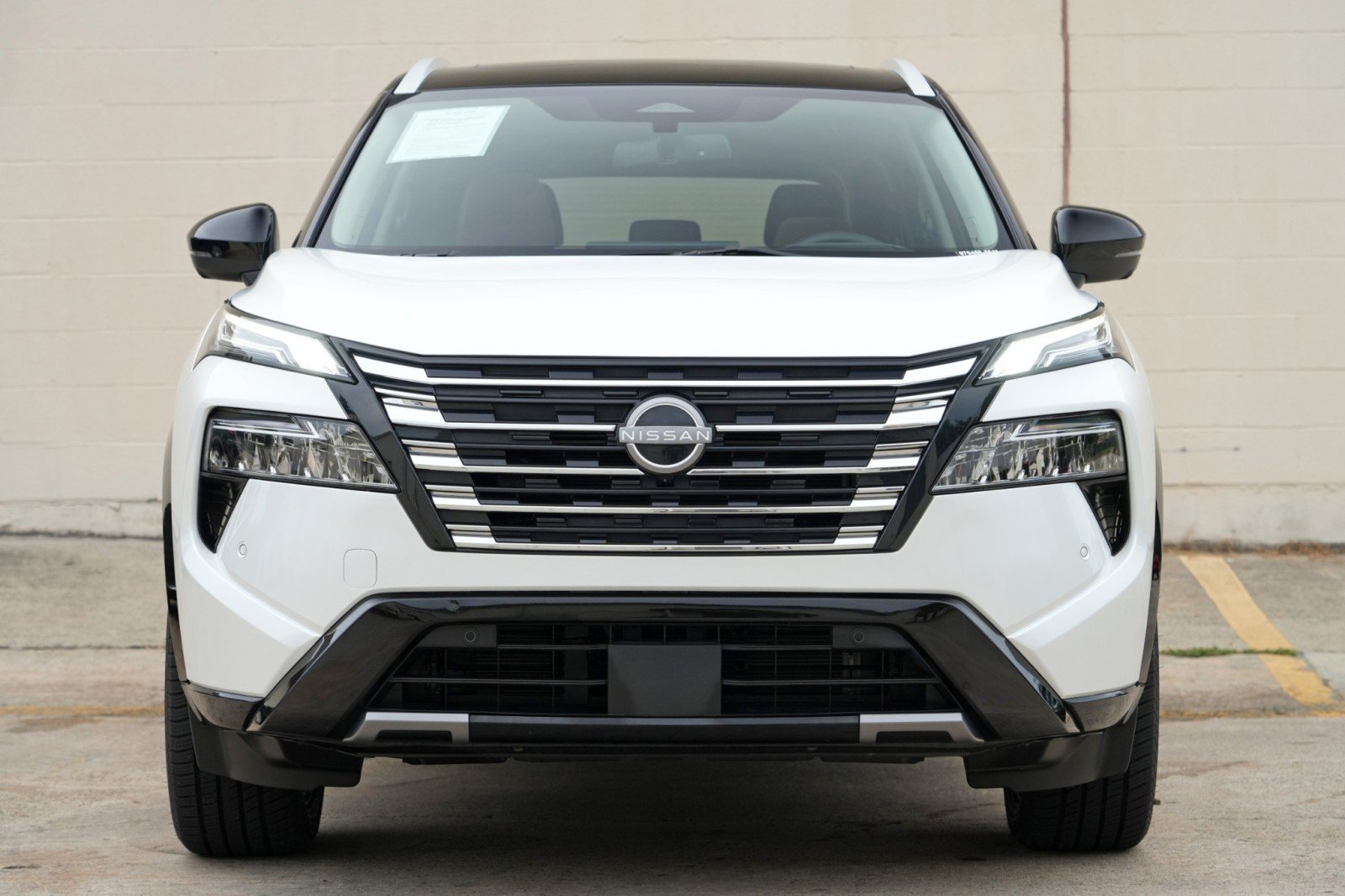Used 2024 Nissan Rogue Platinum w/ Platinum Premium Package FWD image 6