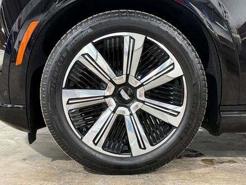 New 2025 Cadillac Escalade IQ Luxury 1 image 9