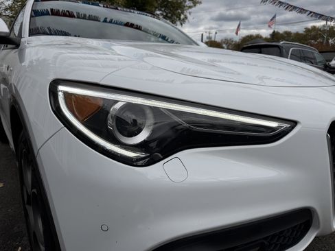 Used 2022 Alfa Romeo Stelvio Ti w/ Active Assist Plus Package image 14