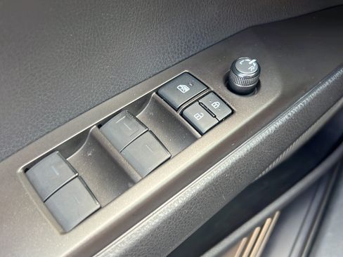 Used 2021 Toyota Camry LE FWD image 25