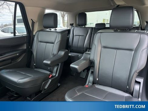 Used 2022 Ford Expedition XLT image 14