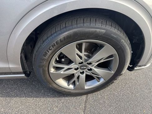 Used 2023 Genesis GV70 2.5T w/ Sport Prestige Package image 54