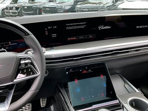 New 2026 Cadillac Escalade ESV V image 8