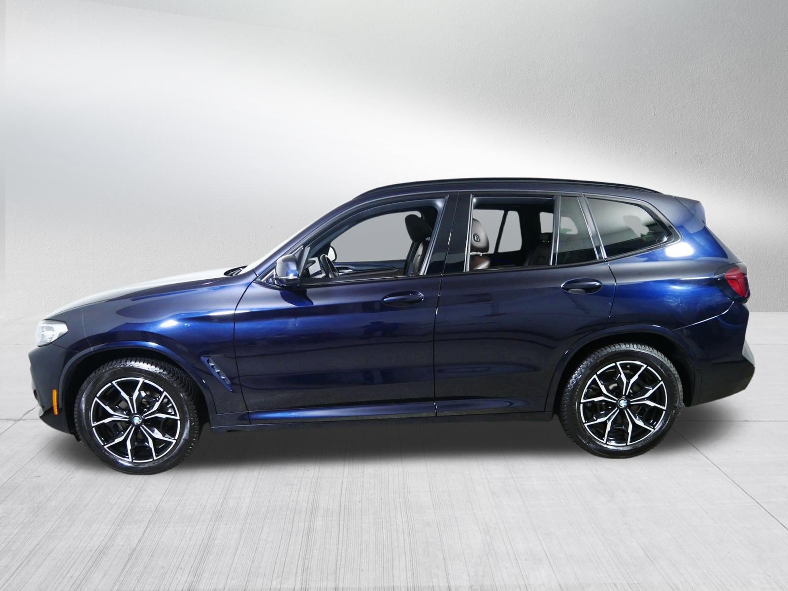 Used 2022 BMW X3 xDrive30i w/ M Sport Package 2 AWD/4WD image 4