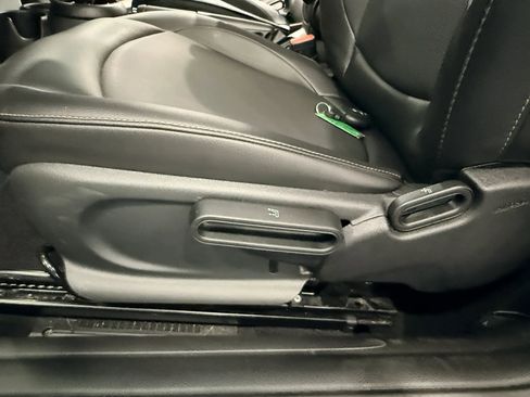 Used 2018 MINI Cooper Convertible FWD image 42