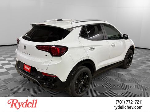 Used 2024 Buick Encore GX Sport Touring AWD/4WD image 3