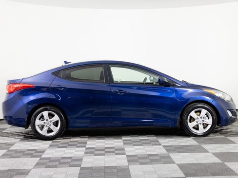 Used 2013 Hyundai Elantra GLS w/ Preferred Pkg image 9
