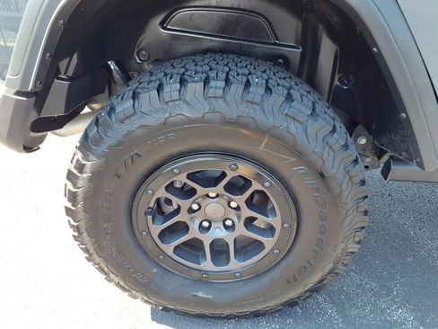 Used 2023 Jeep Wrangler Unlimited Sport AWD/4WD image 16