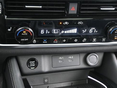 New 2026 Nissan Rogue Platinum w/ Platinum Premium Package image 12