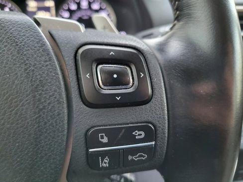 Used 2018 Lexus IS 300 AWD image 33