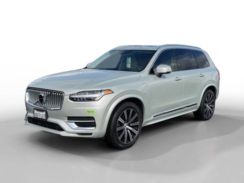 Used 2022 Volvo XC90 T8 Inscription image 1