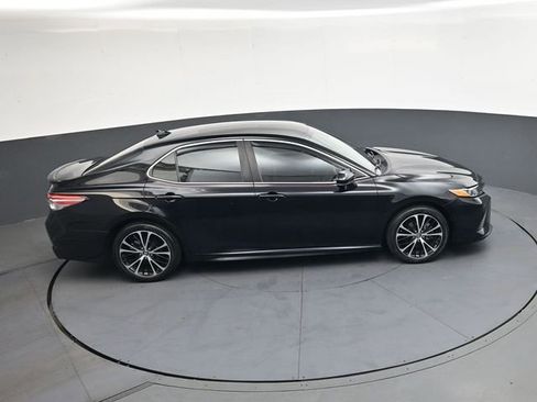 Used 2020 Toyota Camry SE image 22