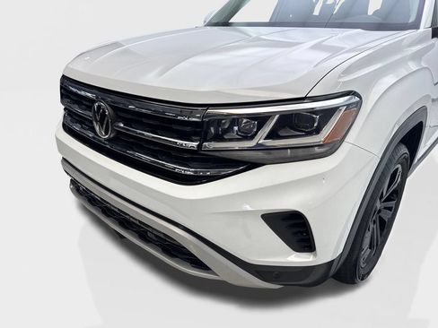 Used 2023 Volkswagen Atlas SE w/ Black Wheel Package FWD image 16
