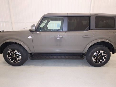 New 2025 Ford Bronco Outer Banks image 5