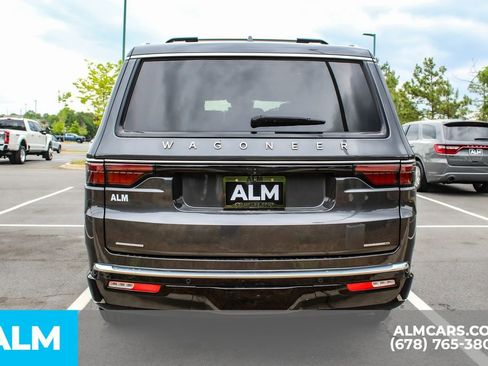 Used 2022 Jeep Wagoneer Series II w/ Premium Group I AWD/4WD image 12