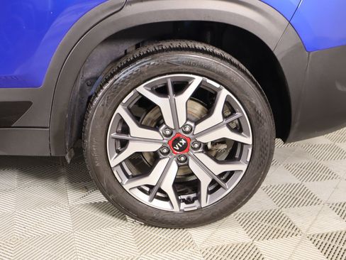 Used 2021 Kia Seltos SX w/ SX Sunroof Package image 19