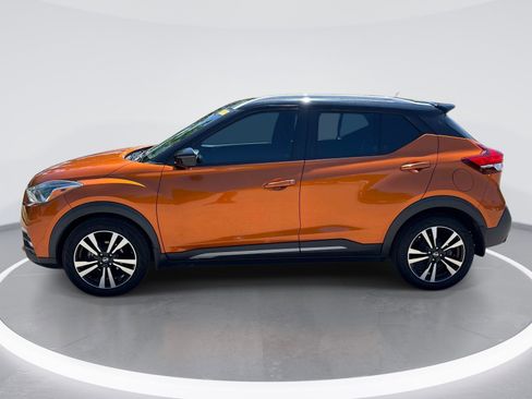 Used 2019 Nissan Kicks SR FWD image 5