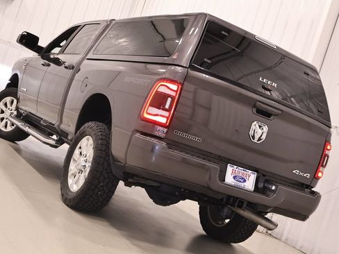 Used 2022 RAM 2500 Big Horn w/ Level C Equiment Group AWD/4WD image 38
