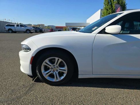 Used 2019 Dodge Charger SXT w/ Leather Interior Group RWD image 13