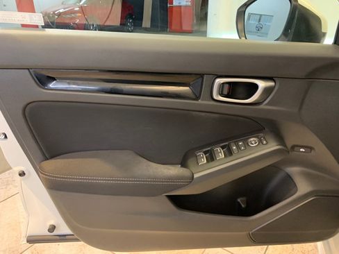 Used 2023 Honda Civic EX image 14
