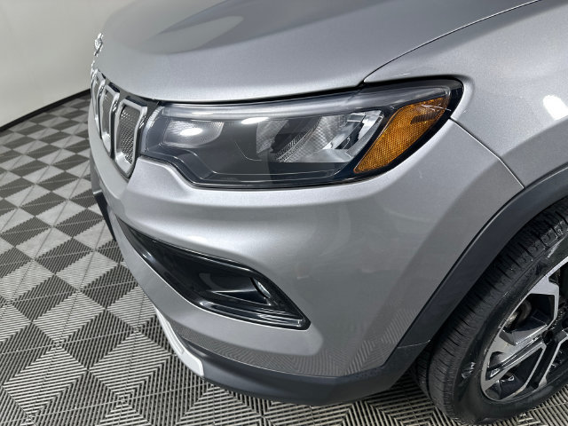 Certified 2022 Jeep Compass Limited AWD/4WD image 28