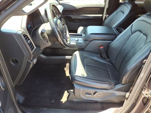 Used 2020 Ford Expedition Limited AWD/4WD image 4