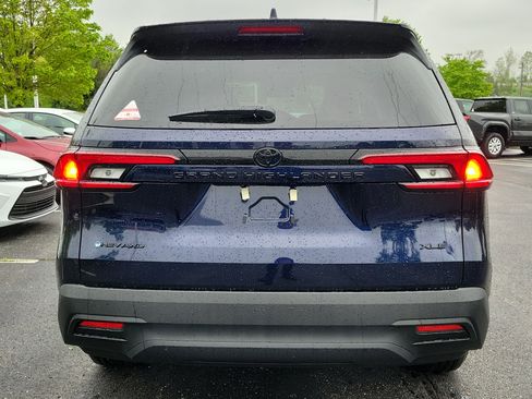 New 2026 Toyota Grand Highlander AWD Hybrid image 4