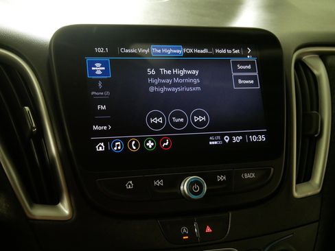 Used 2022 Chevrolet Malibu LT FWD image 22