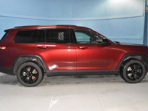 Used 2024 Jeep Grand Cherokee L Limited w/ Black Appearance Package AWD/4WD image 23